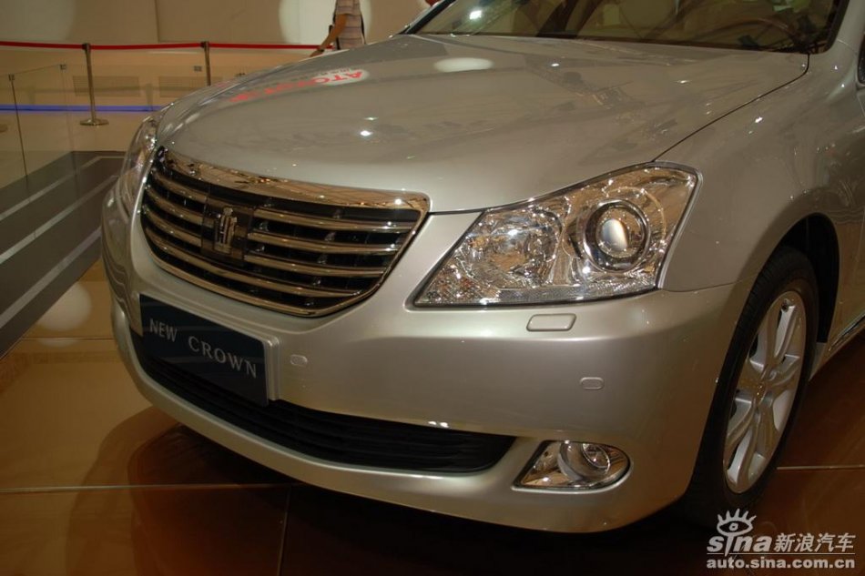 丰田新皇冠