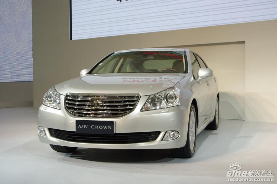 丰田新皇冠