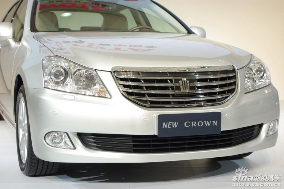 丰田新皇冠