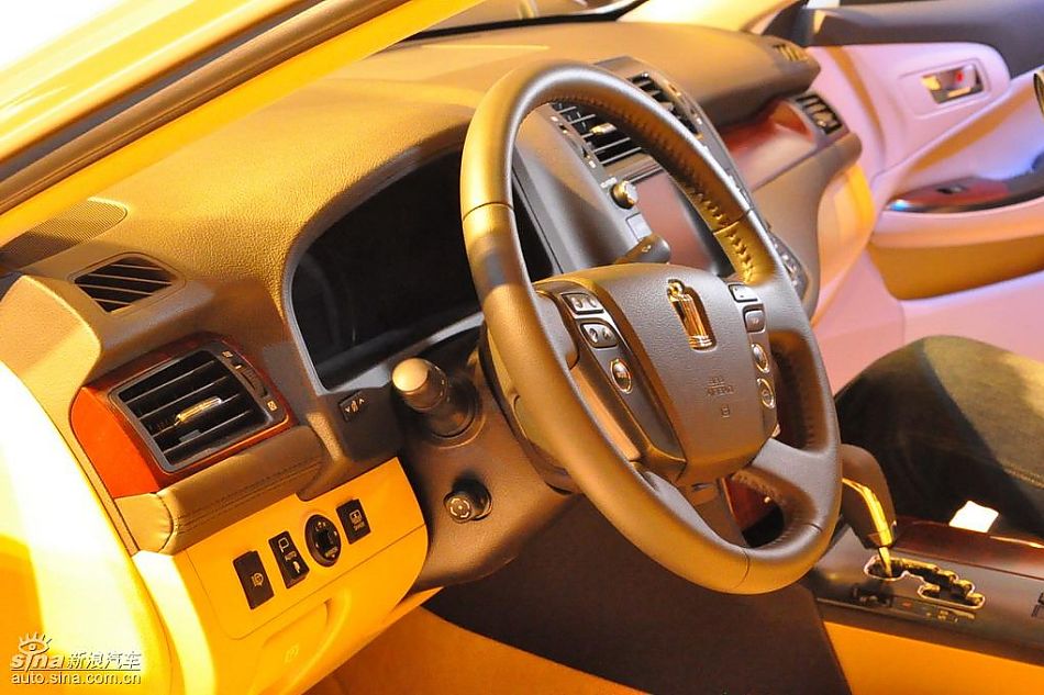 新皇冠价格发布会实拍