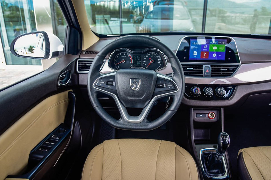 2017款 1.5L 时尚型 内饰