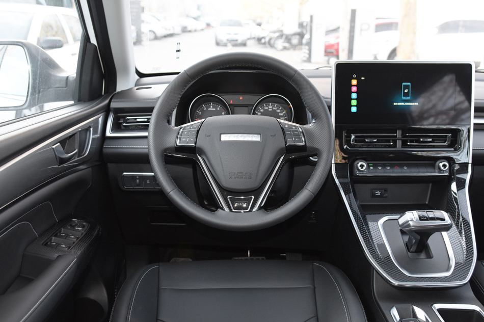 2021款 PLUS 1.5T DCT豪华智联型 内饰