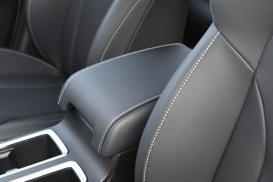 2021款 PLUS 1.5T DCT豪华智联型 座椅空间