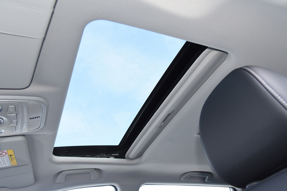 2021款 PLUS 1.5T DCT豪华智联型 座椅空间