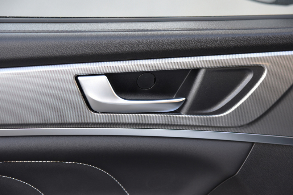 2021款 PLUS 1.5T DCT豪华智联型 座椅空间