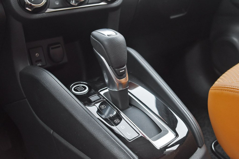 2017款 1.5L CVT智领版 内饰