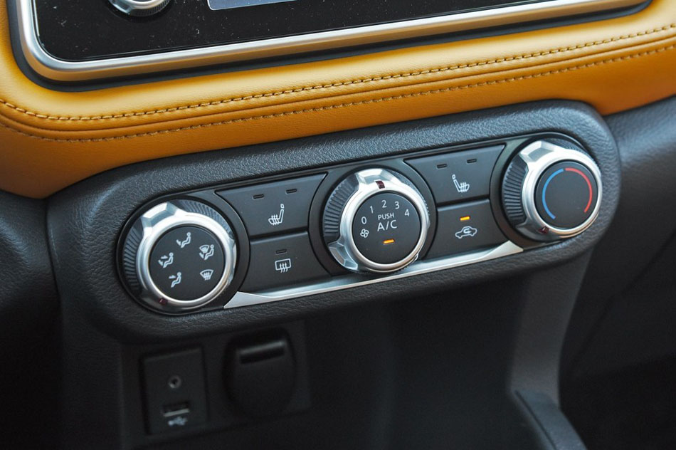 2017款 1.5L CVT智领版 内饰