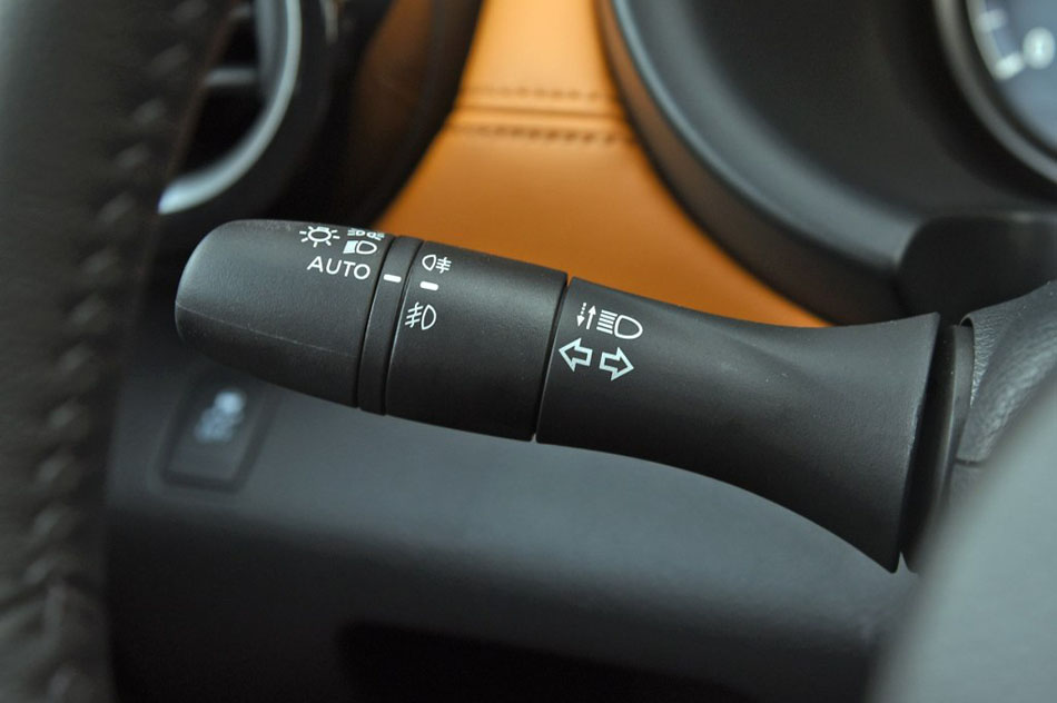 2017款 1.5L CVT智领版 内饰