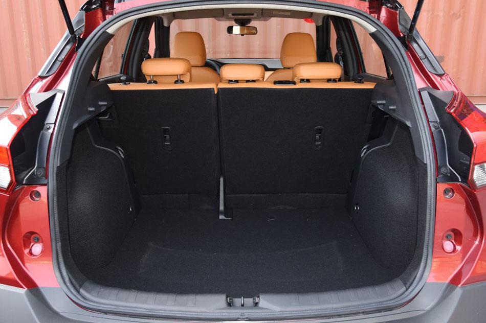 2017款 1.5L CVT智领版 座椅空间