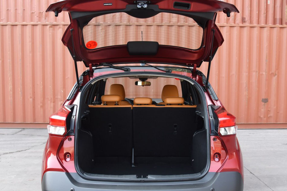 2017款 1.5L CVT智领版 座椅空间