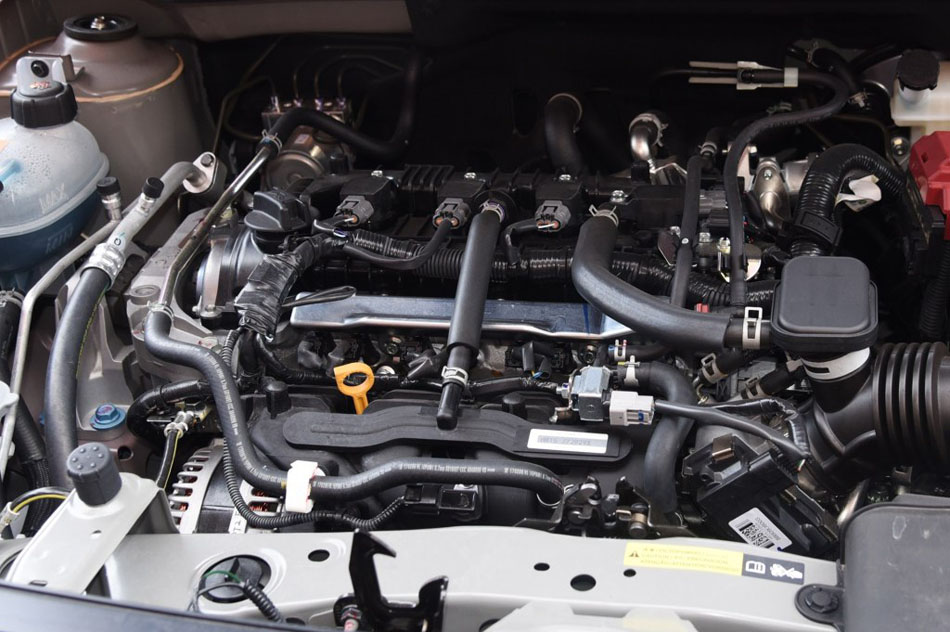 2017款 1.5L CVT智领版 引擎地盘