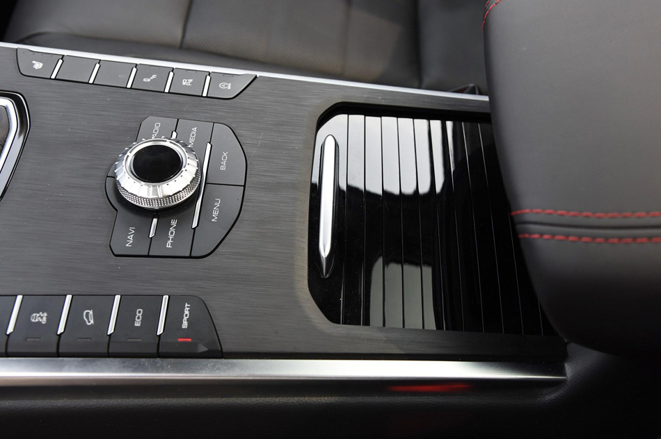 2017款 2.0T 超豪型 内饰