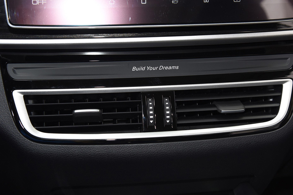 2019款 1.5T 自动智联睿动型 6座 国V 内饰