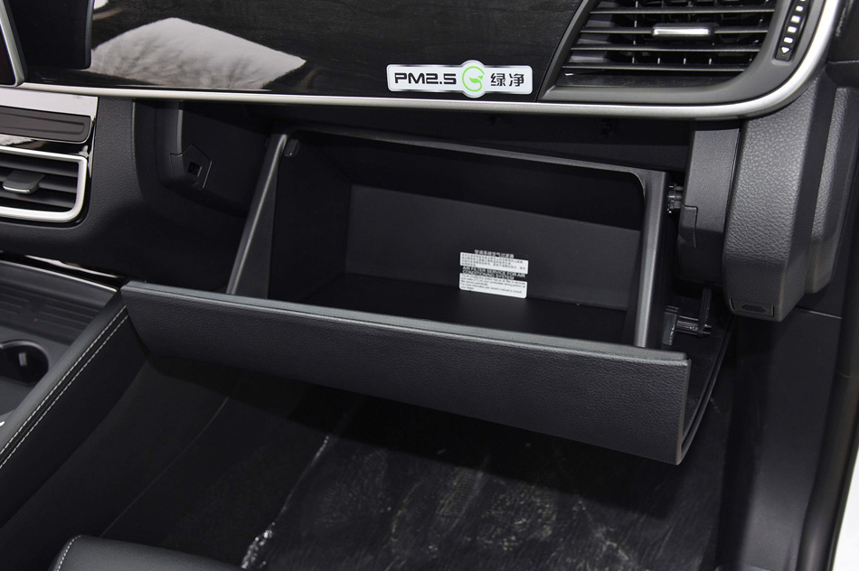 2019款 1.5T 自动智联睿动型 6座 国V 内饰