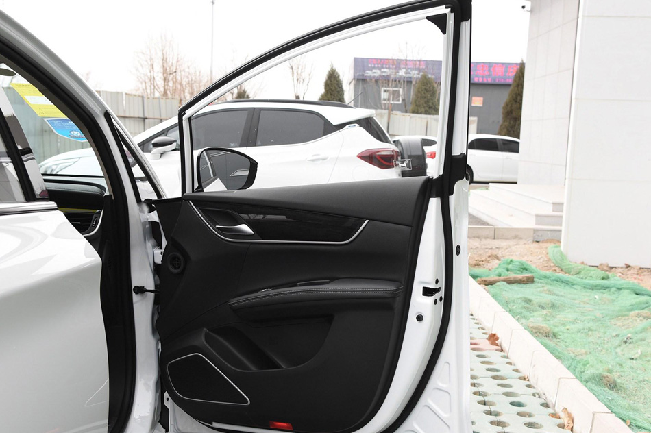 2019款 1.5T 自动智联睿动型 6座 国V 座椅空间