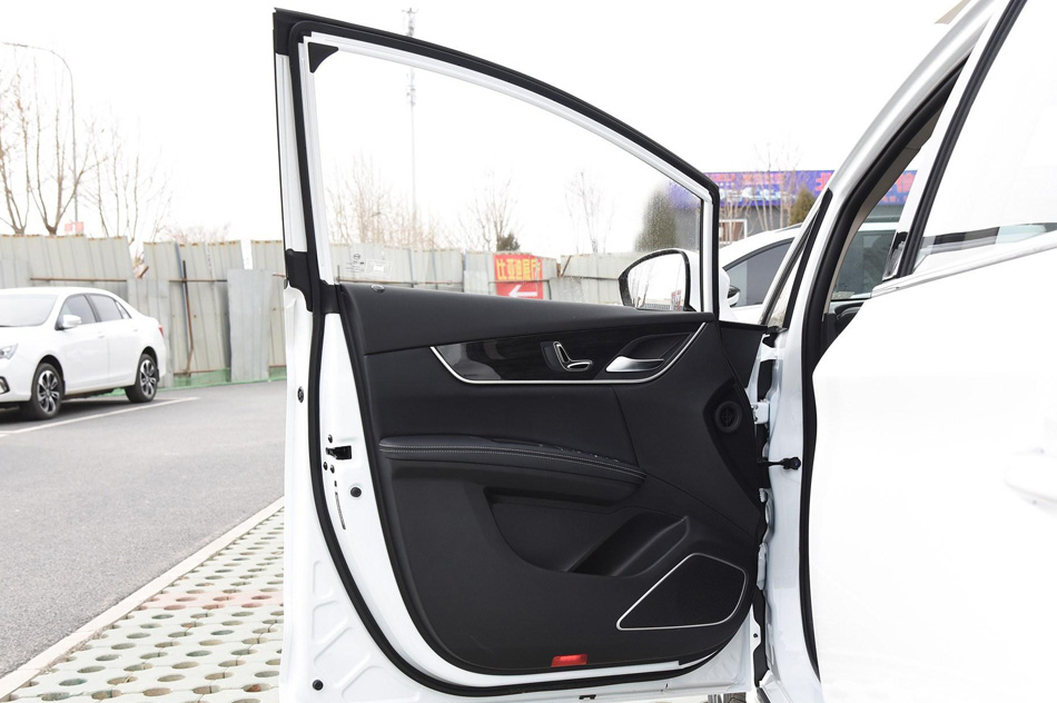 2019款 1.5T 自动智联睿动型 6座 国V 座椅空间