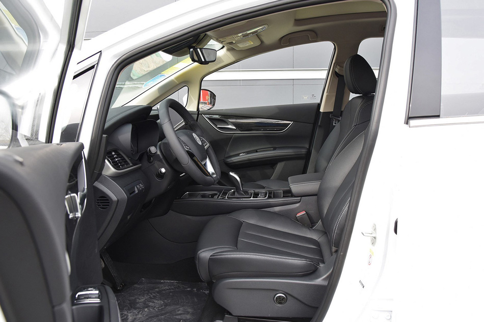 2019款 1.5T 自动智联睿动型 6座 国V 座椅空间