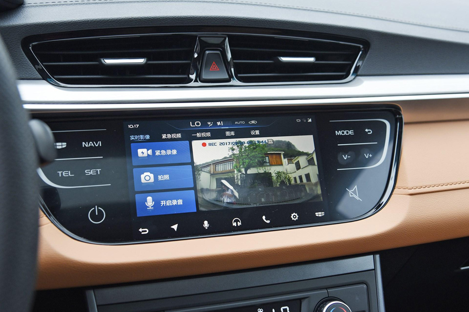 2018款 1.4T CVT锋睿型 内饰