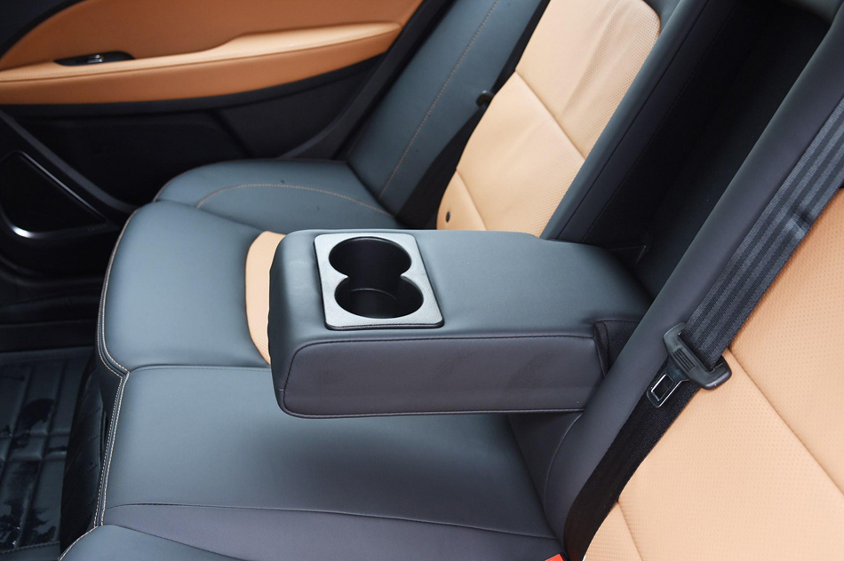 2018款 1.4T CVT锋睿型 座椅空间