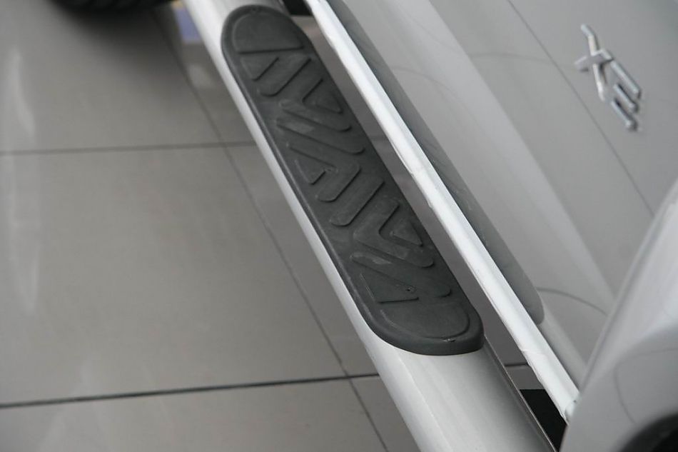 郑州日产帕拉丁外观