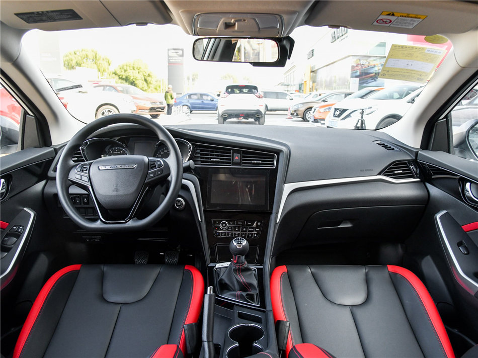 2019款启辰D60 内饰功能