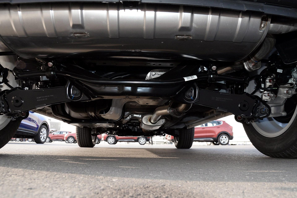 2018款 蓝标 1.3GDIT DCT时尚型 引擎底盘