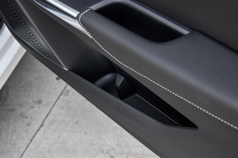 2018款 2.0T 两驱型+版 座椅空间