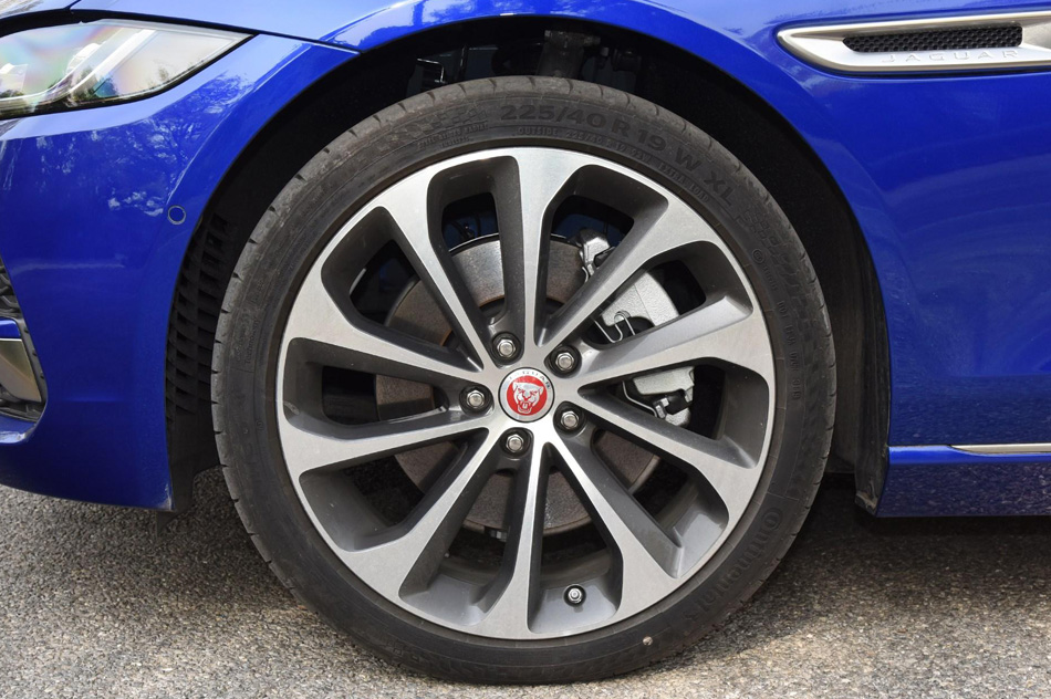 2020款 2.0T 200PS S进取优雅版 细节