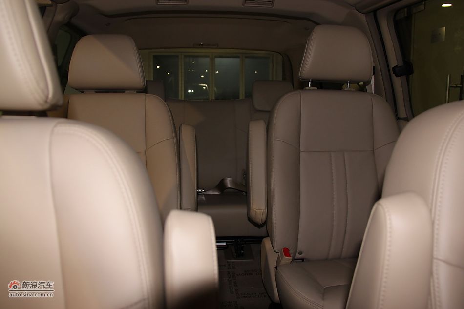 2011款别克GL8商务车到店实拍