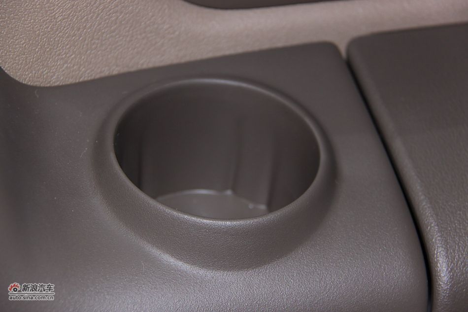 2011款别克GL8商务车到店实拍