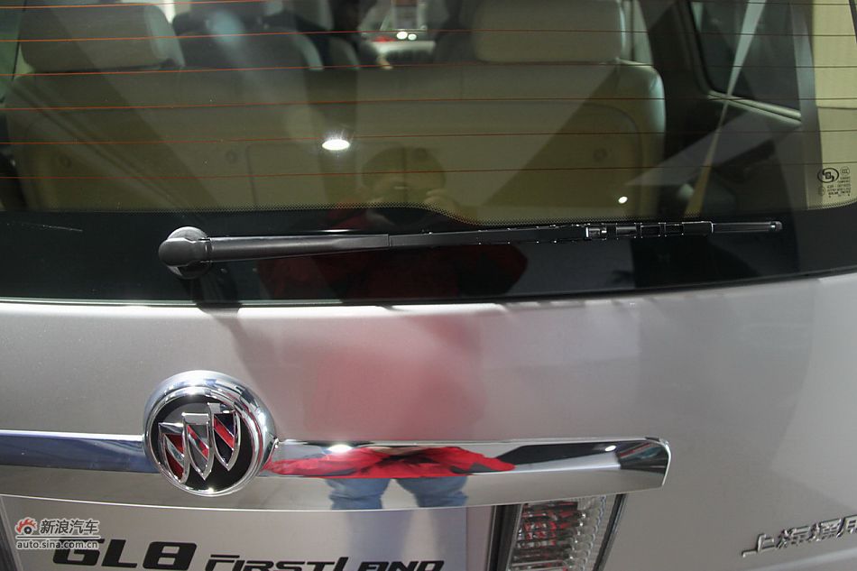 2011款别克GL8商务车到店实拍