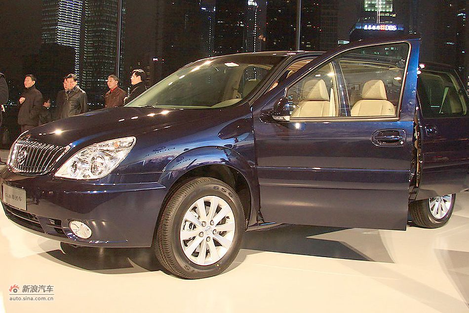 别克新GL8商务车上市现场