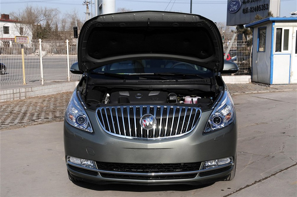 2013款 3.0L AT GT豪华商务豪雅版 引擎底盘