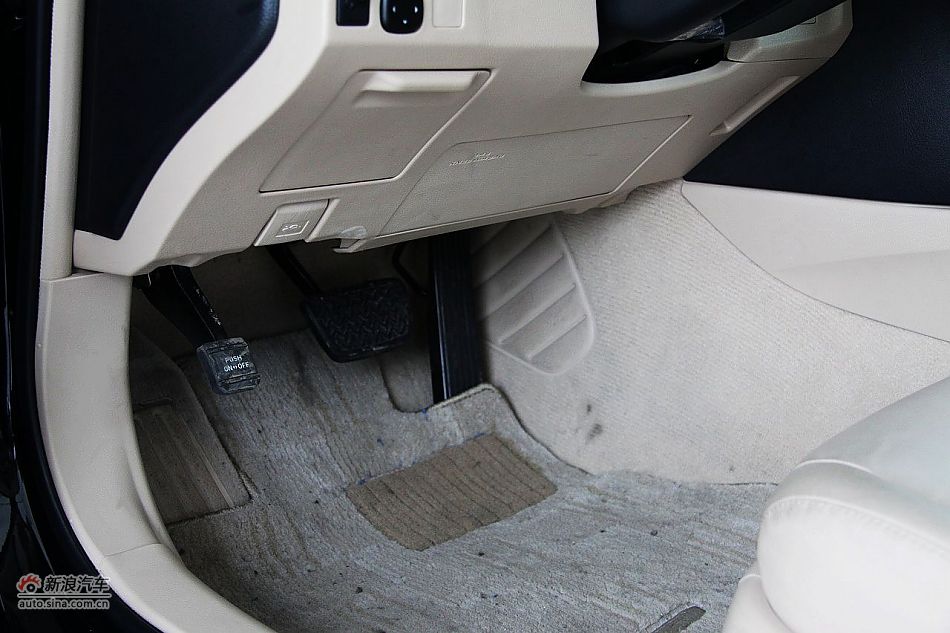 新锐志试车实拍-内饰