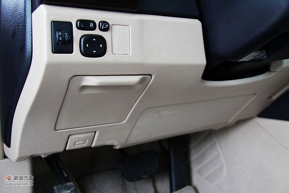 新锐志试车实拍-内饰