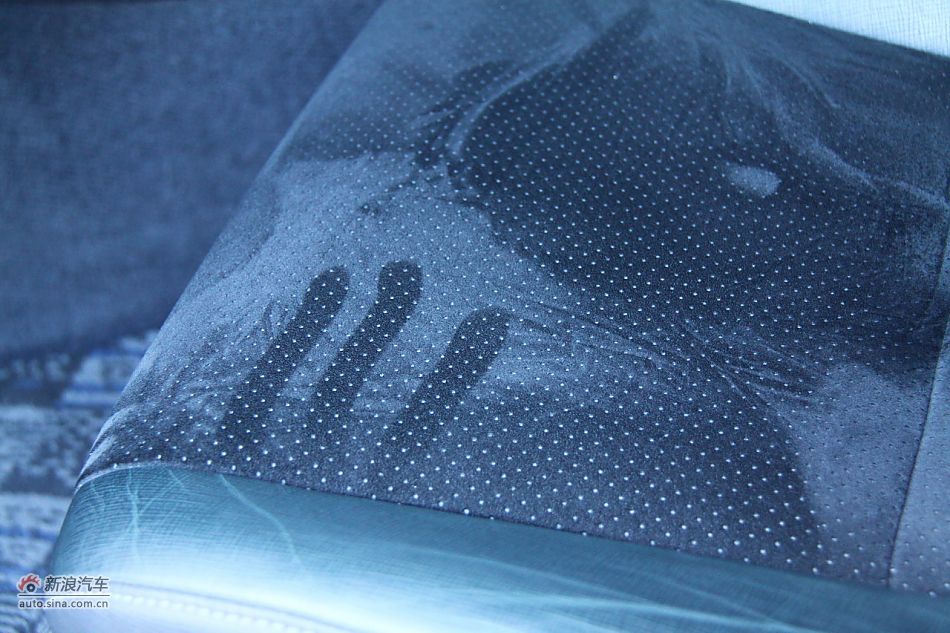 锐志座椅与空间