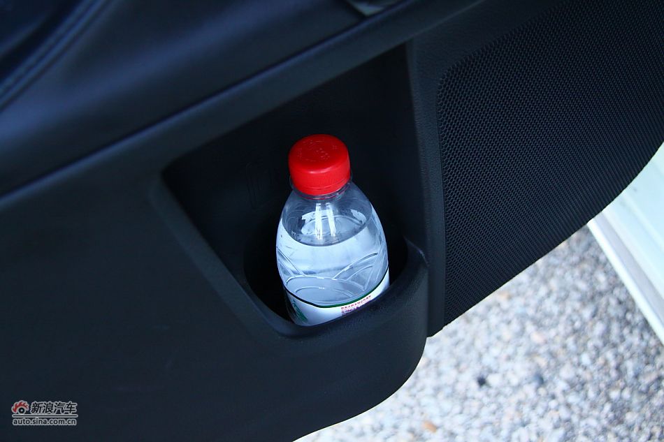 锐志座椅与空间