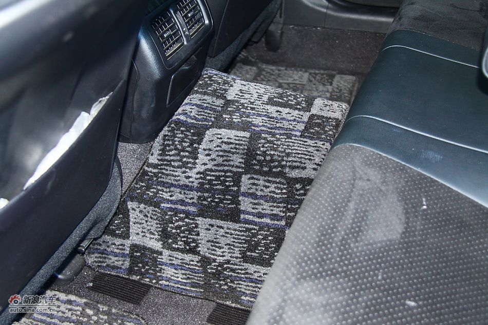 锐志座椅与空间