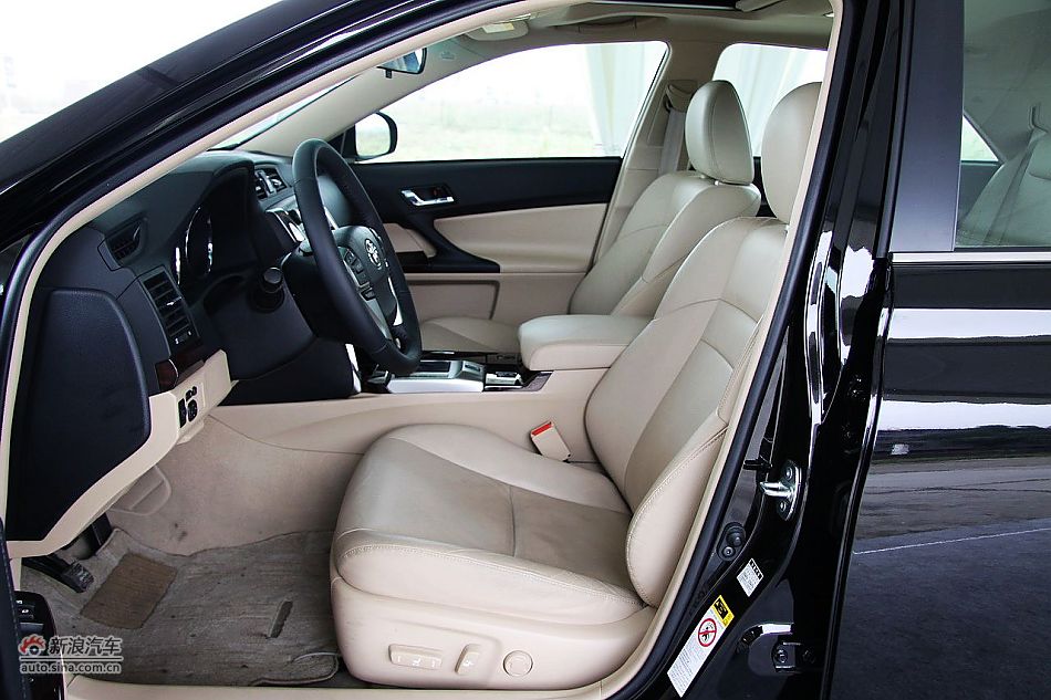 新锐志试车实拍-内饰