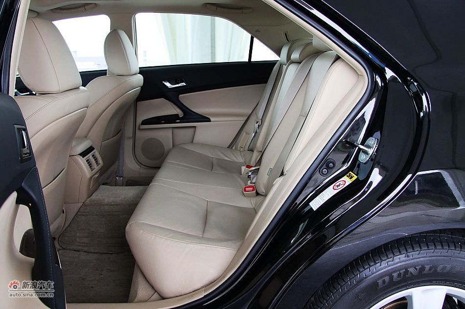 新锐志试车实拍-内饰