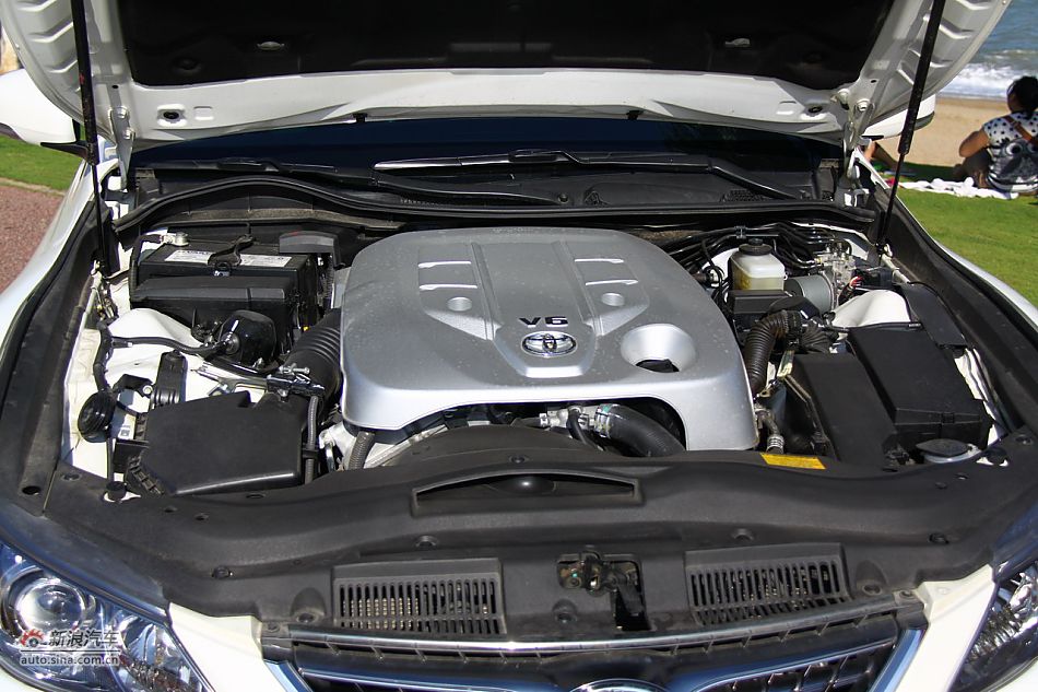 锐志2.5V6发动机