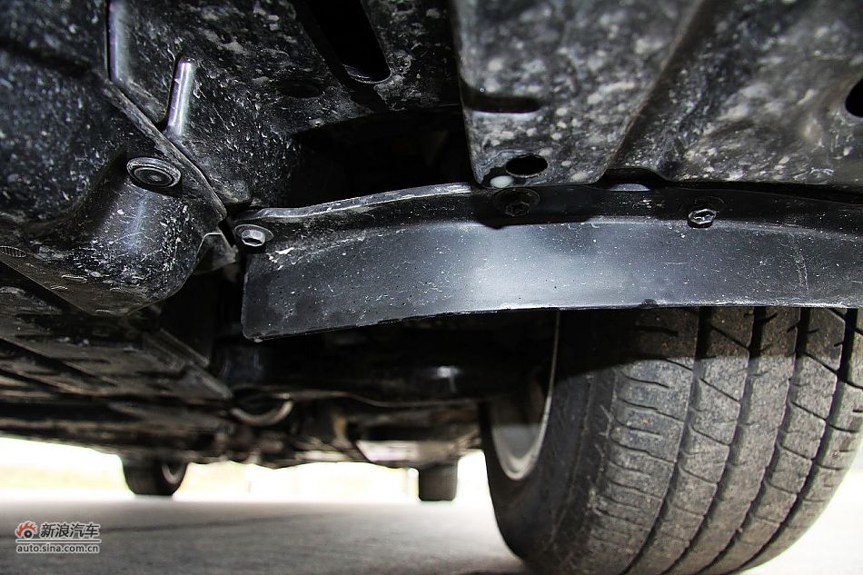 新锐志试车实拍-其他