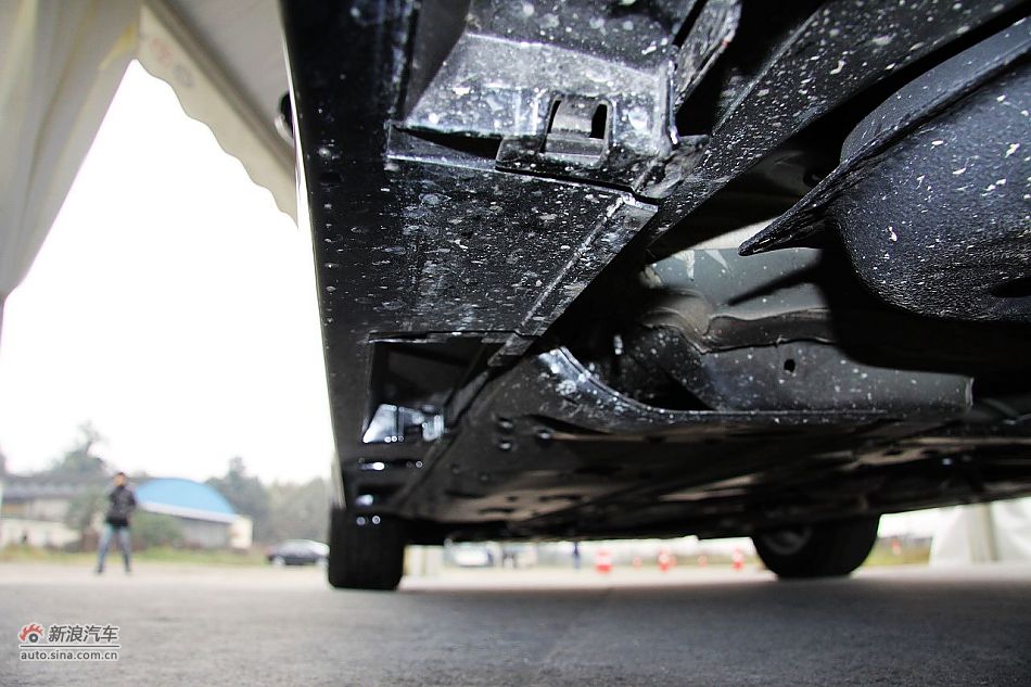 新锐志试车实拍-其他