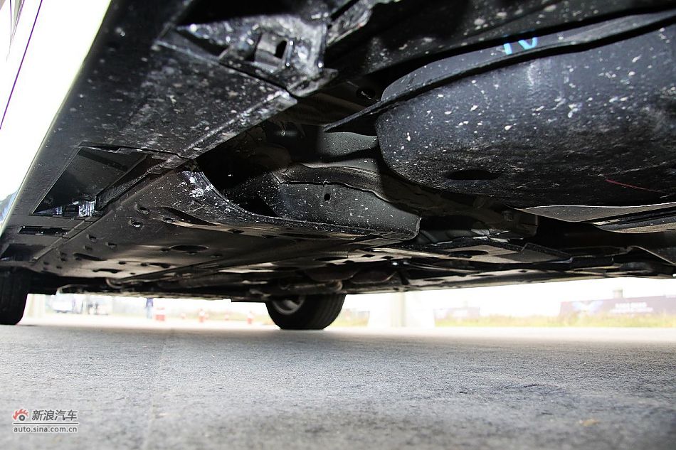 新锐志试车实拍-其他