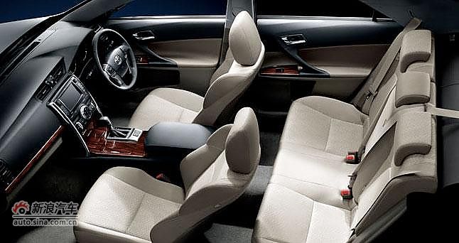 全新锐志海外版内饰资料图