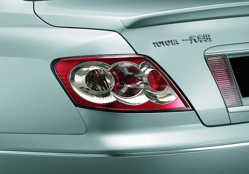 改款锐志外观图片