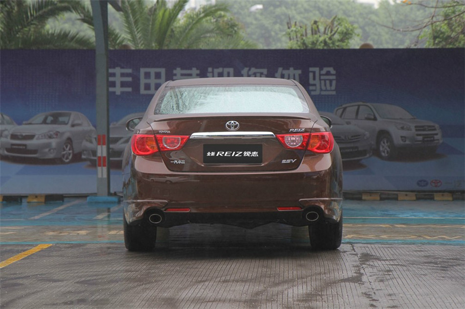 2012款锐志2.5V风度菁英炫装版 