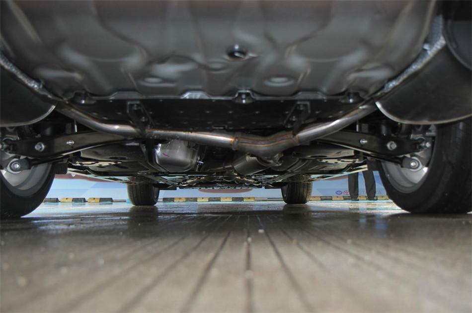 2012款锐志2.5V风度菁英炫装版 