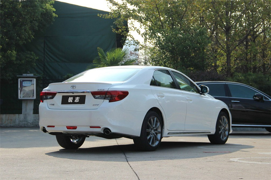 2013款锐志2.5V自动尚锐版