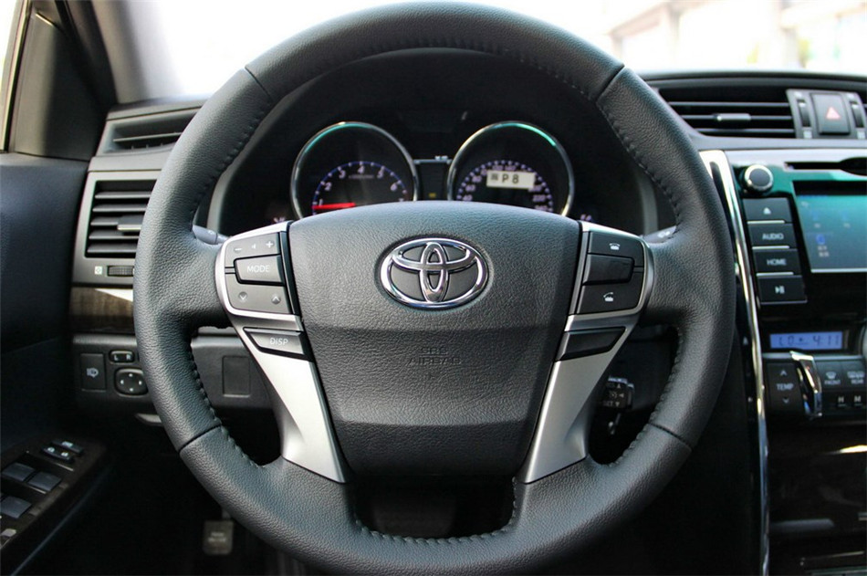 2013款锐志2.5V自动尚锐版